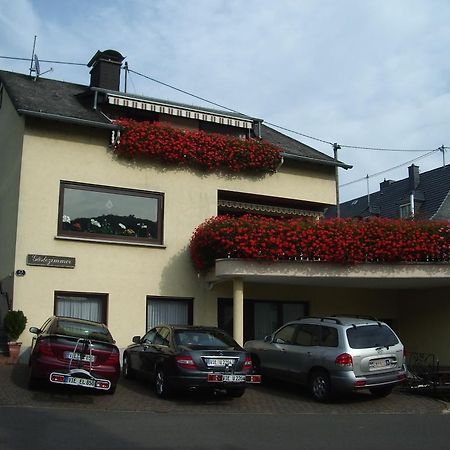 Gaestehaus Resi Otel Zeltingen-Rachtig Dış mekan fotoğraf